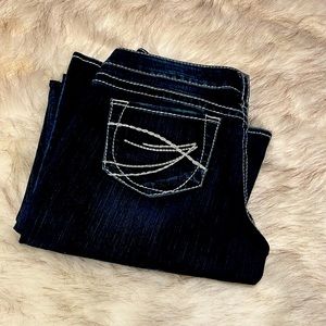Silver Jeans, Aiko bootcut, dark blue.